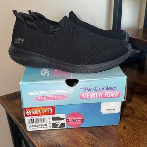 Skechers Stretch Fit Black Sneakers